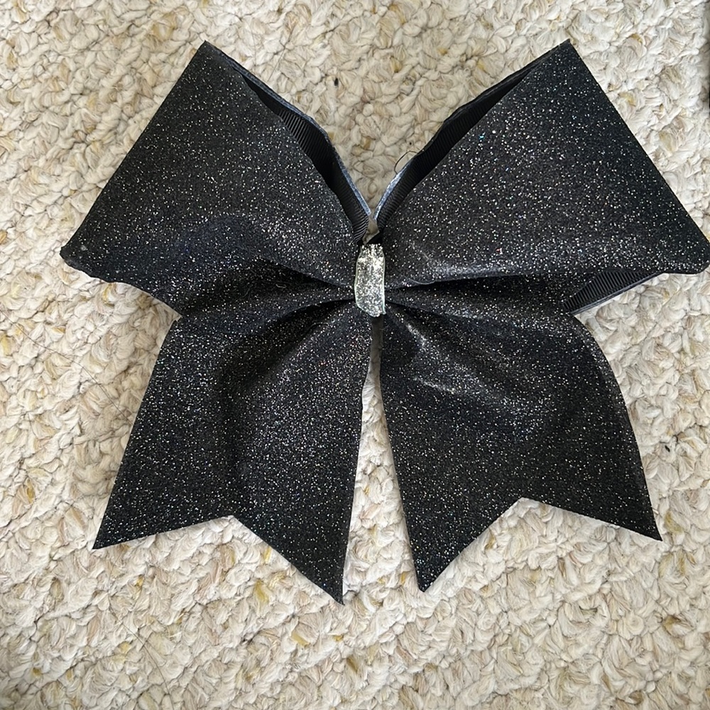 cheer bow